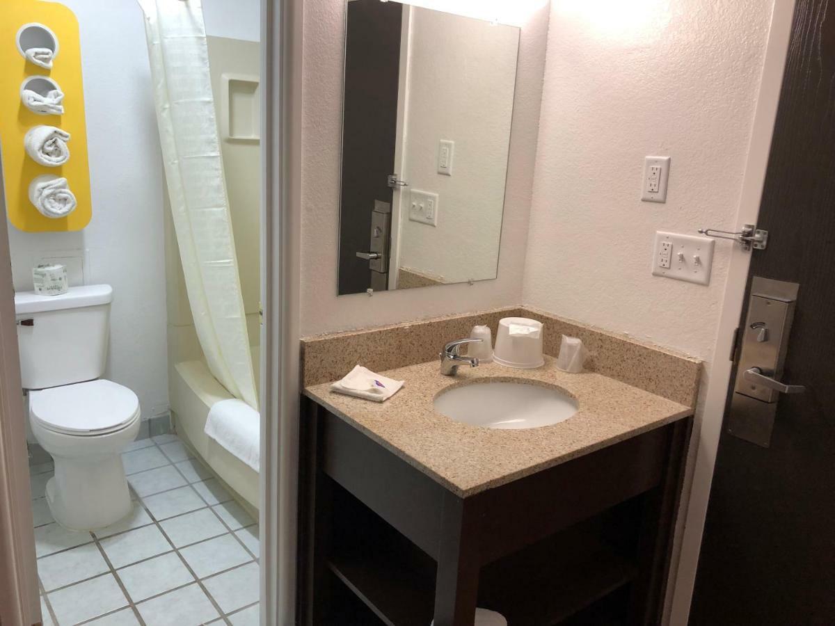 Motel 6-La Crosse, Wi Exteriör bild