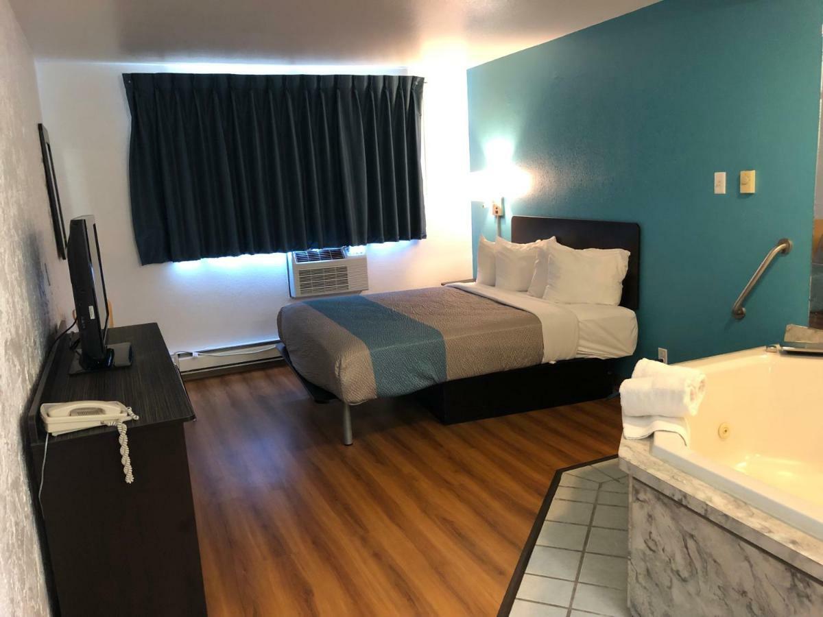 Motel 6-La Crosse, Wi Exteriör bild